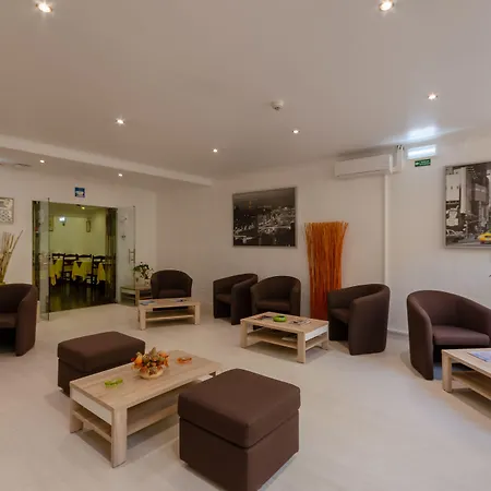 Hotel Dinya