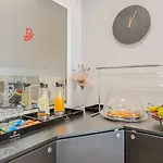 Dinya Hotel&lounge Bar Hotel Lissabon