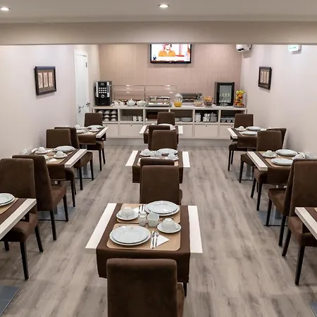 Dinya Hotel&lounge Bar 3*