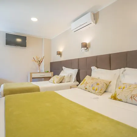 Dinya Hotel&lounge Bar