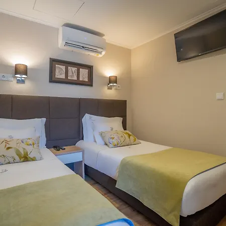 Dinya 3* Lisbon