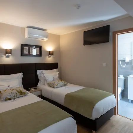 Dinya 3* Lisbon