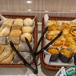 Dinya Hotel