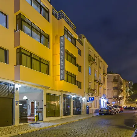 Hotell Dinya 3*
